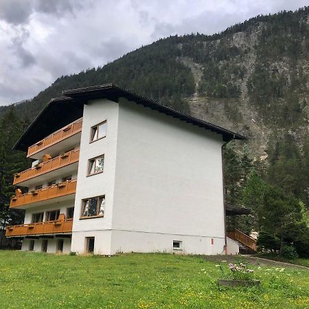 Karwendel-Lodge Шарниц Екстериор снимка