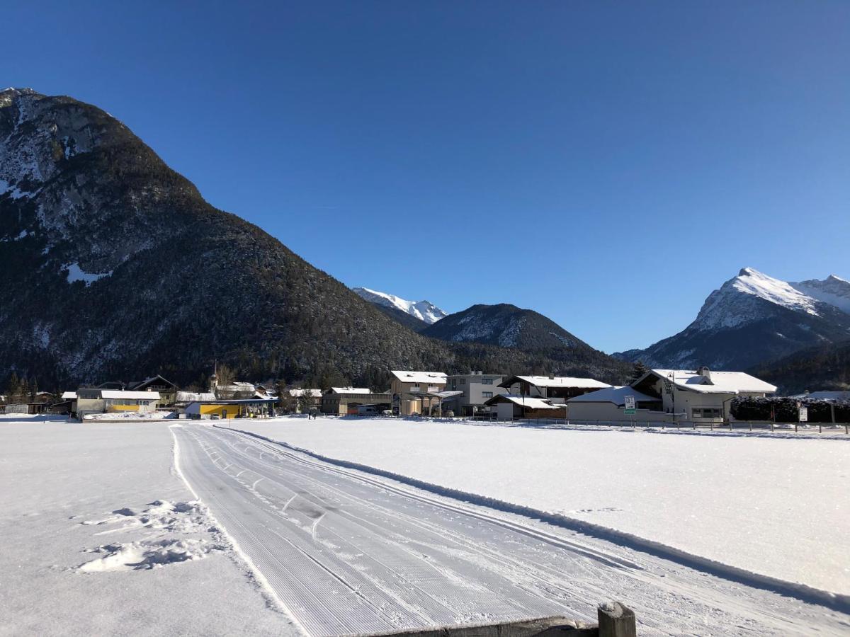 Karwendel-Lodge Шарниц Екстериор снимка