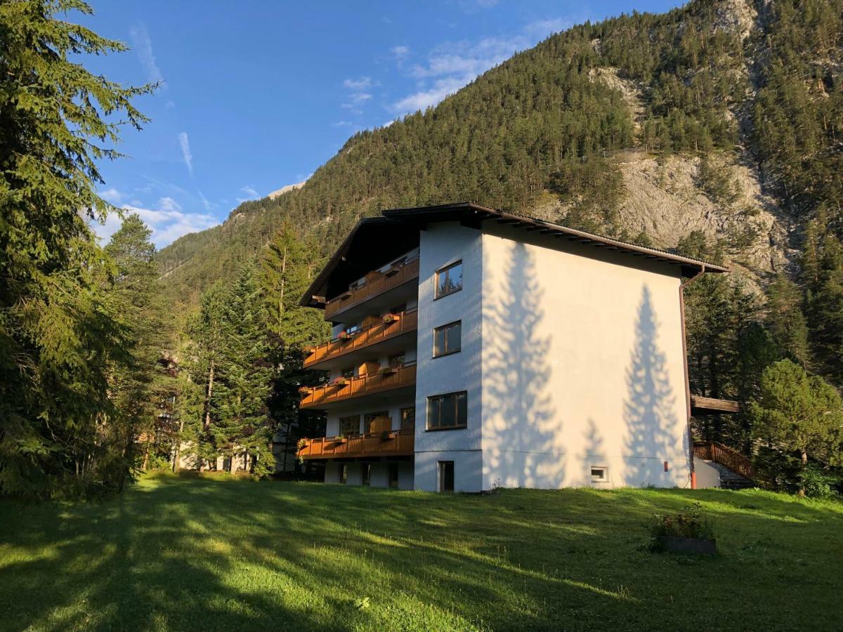 Karwendel-Lodge Шарниц Екстериор снимка